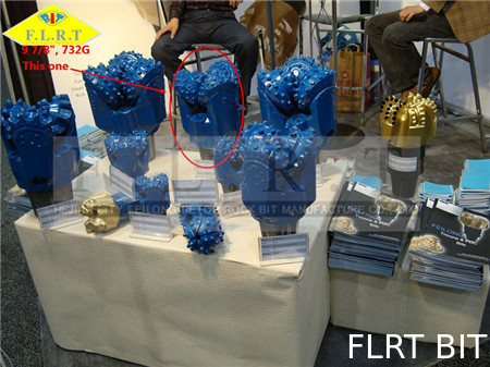 좋은 가격 250mm FK732G 강철 이 회전하는 조금 공기 순환은 비 공기에 의하여 냉각된 방위를 밀봉했습니다 온라인으로